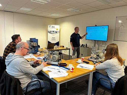 Leer alles over frequentieregelaars in deze technische training