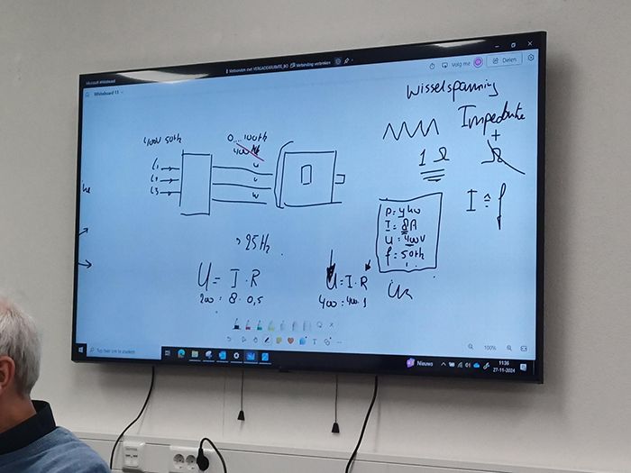 Als leverancier van technische producten én oplossingen helpen wij onze klanten graag om slimmer en efficiënter te werk te gaan. Hiervoor bieden we een aantal trainingen aan, die onmisbaar zijn voor elke engineer die met automatisering, motion control en robots werkt.